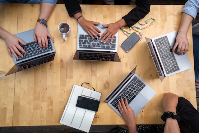 how to start an OnlyFans agency