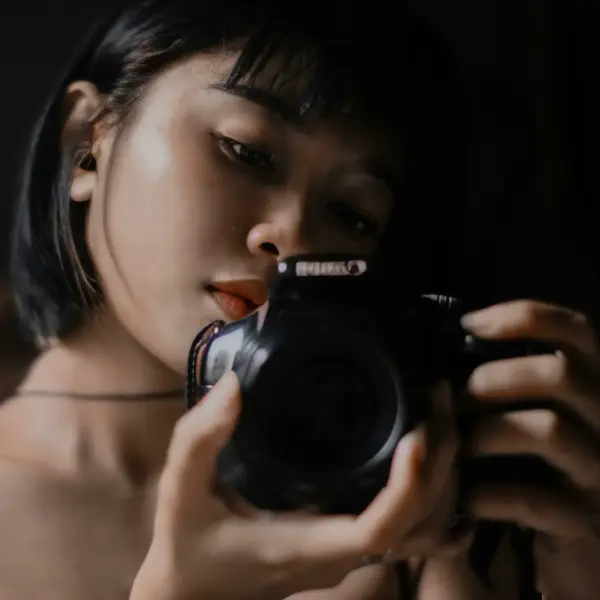 how much does a webcam model make